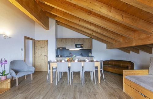 La Tzoumaz Apartment | Wi-Fi, 50 meters from downtown, patio, balcony, TV, 72–85 square meters, La Tzoumaz