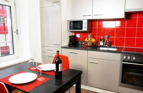 Oerlikon Apartment | ZH Cranberry lV - Oerlikon HITrental Apartment by Interhome