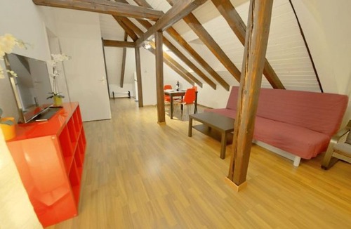 Oerlikon Apartment | ZH Strawberry - Oerlikon HITrental Apartment by Interhome