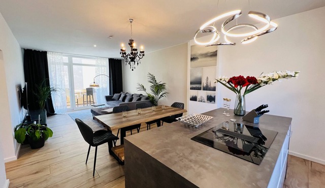 1 Central Designer 3 Room Apt with Terrace & Parking in Berlin