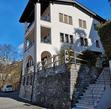 1 Zimmer Apartment mit Seesicht und Pool