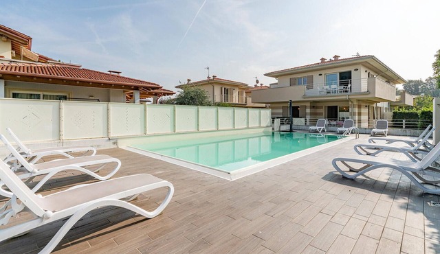 2 bedroom nice apartment in Puegnago sul Garda in Puegnago sul Garda