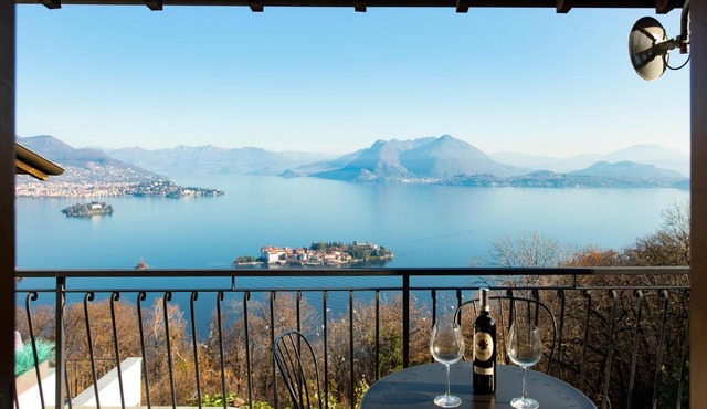 Alba in Cà delle isole in Stresa