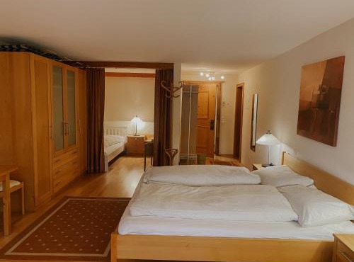 Alpina Apartments