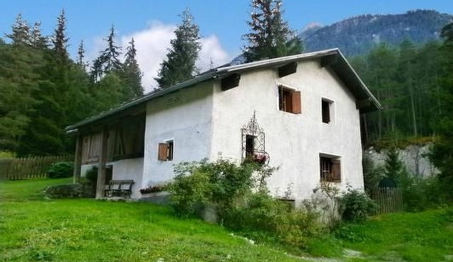 Alte typische Engadinermühle by Interhome