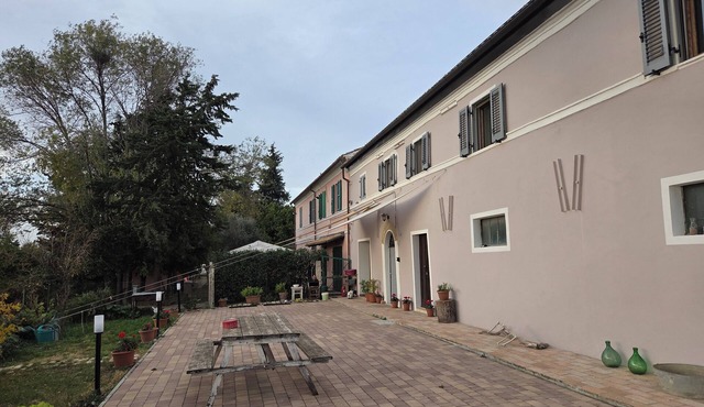 Ancient eco-sustainable farmhouse: between sea and nature in Marche