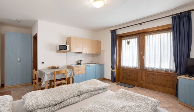 Apartment "Bait del Pont 52A" with Mountain View, Wi-Fi & Garden