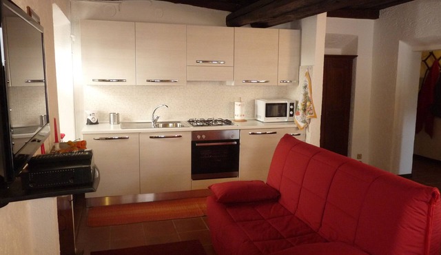 Apartment Cusius in Orta San Giulio on Lake Orta with parking and lake view