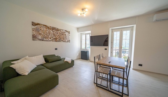 Apartment 'Giada Suite' with Mountain View, Wi-Fi and Air Conditioning