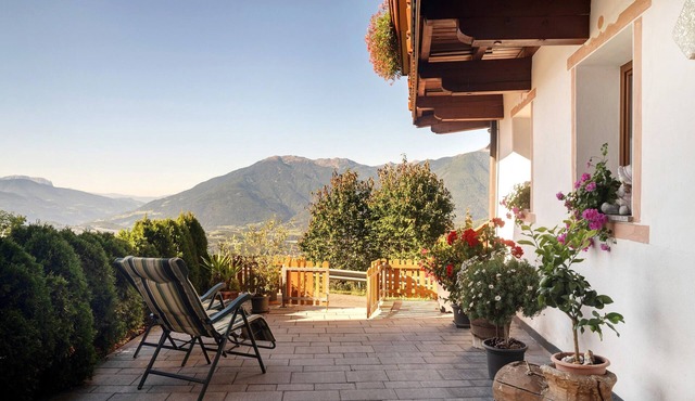 Apartment 'Gruberhof 2 Mit Terrasse' with Mountain View, Private Terrace and Wi-Fi in Rodeneck
