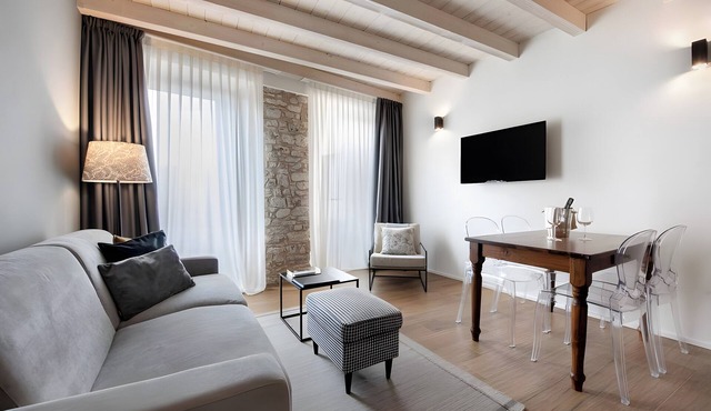 Apartment 'il corso' with Wi-Fi and air conditioning