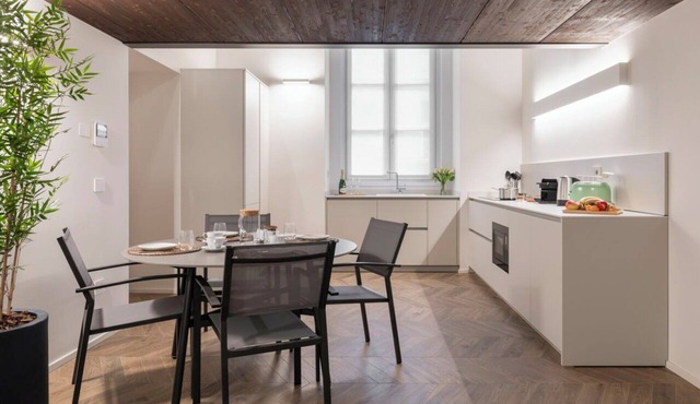 Apartment in Como with 2 bedrooms sleeps 4