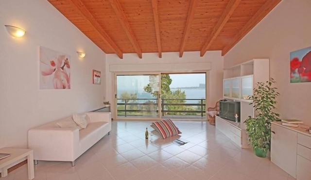 Apartment in Villaggio Sanghen with Common Pool