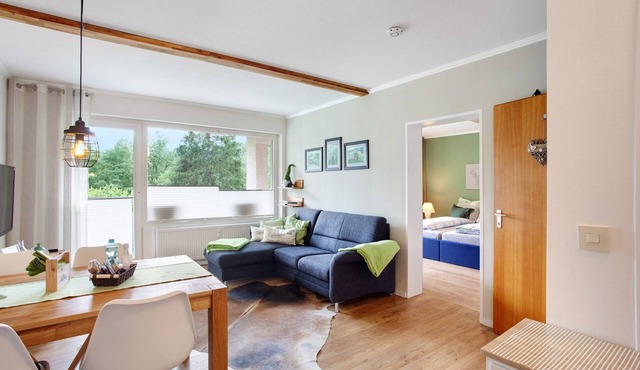 Apartment 'Kleine Auszeit' with Shared Garden, Balcony and Wi-Fi in Brilon