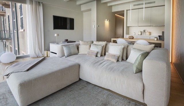 Apartment 'Palazzo Cordigero - Fortezza' with Lake View and Wi-Fi