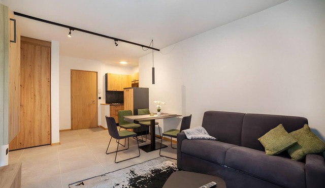 Apartment 'Pauli 6' with Mountain View, Shared Garden and Wi-Fi in Lagundo