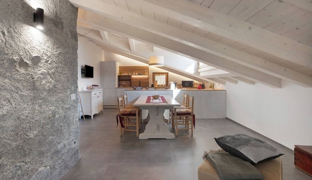 Apartment 'Scoiattolo' with Mountain View, Shared Garden and Wi-Fi