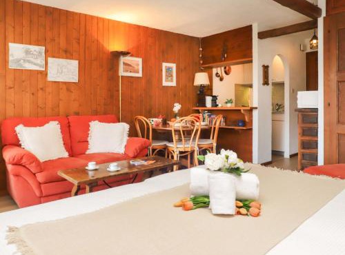 Apartment Vert Pré 3 by Interhome