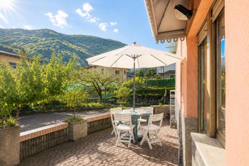 Apartment with Terrace - Lake Como & Bellagio nearby