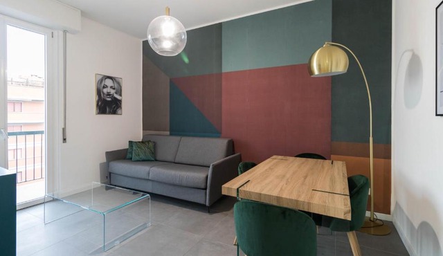 APT24 - MODERN APARTMENT with BALCONY in Milan