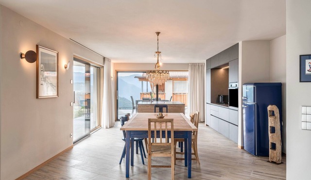'AUMIA Apartment Saphir' with Mountain View and Terrace in Völs