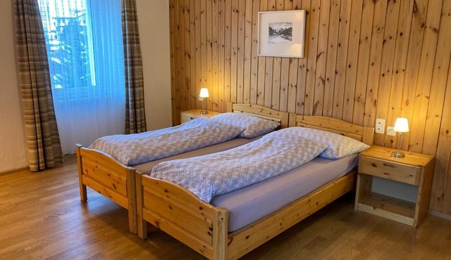 B&B Post Brail
