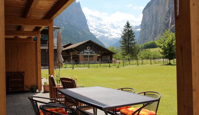 Beautiful 2 Bedroom Apartment With Views Of The Spectacular Lauterbrunnen Valley