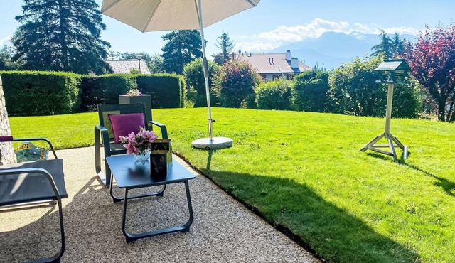 Beautiful apartment for 4 guests with WIFI, TV, patio, pets allowed and panoramic view