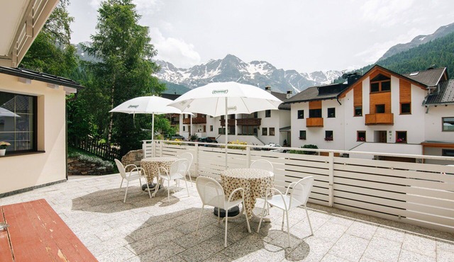 Beautiful apartment for 5 guests with WIFI, TV, terrace, pets allowed and panoramic view