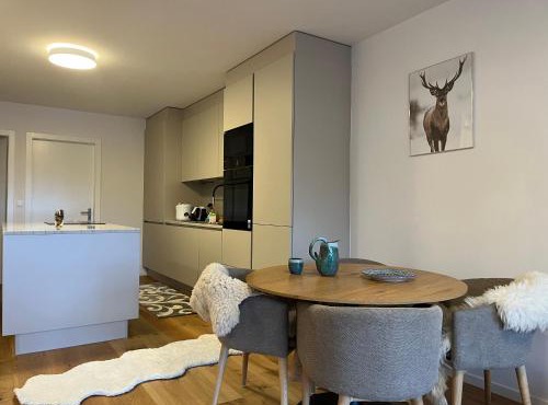 Bel Appartement Centre Crans Montana, Vue Alpine et Fraîcheur