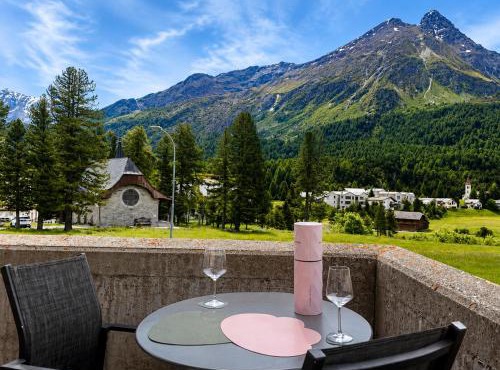Bijou Alpina Maloja near St Moritz & Lake Sils