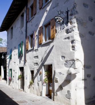 Cà mea Dina Apartments