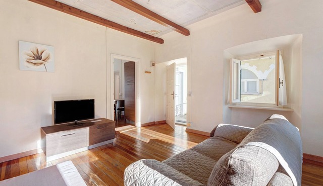 ‘Cabianchi Foulard’ Family Suite Apartment with Lake View, Balcony, and Wi-Fi