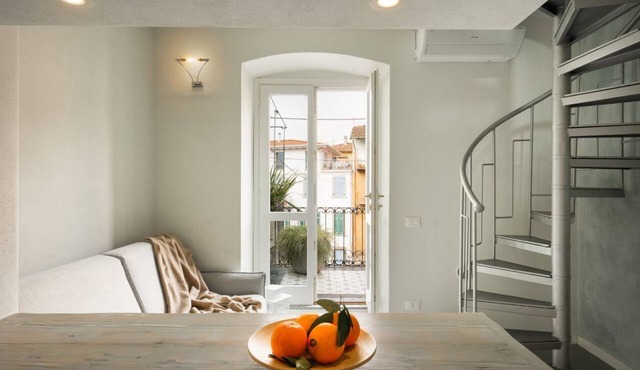 Casa sulla Terrazza | Charming Terrace Apartment in Sarnico