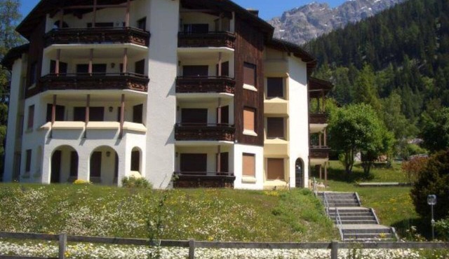 Casa Surselva Whg Bilger Appartement/Fewo, Bad, WC, 2 Schlafräume by Interhome