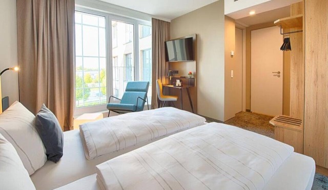 Charming Room for Couples Near Leipzig Attractions & Expo Center in Leipzig