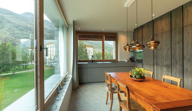Chesa Piol - Stylish apartment with wellness & panorama
