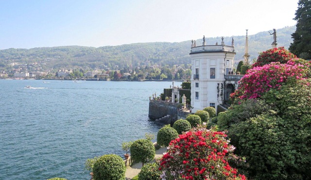 Cosy apartment for 4 people with WIFI, pool, TV and terrace