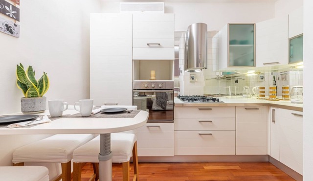 Cosy Apartment via Lorenteggio in Milano