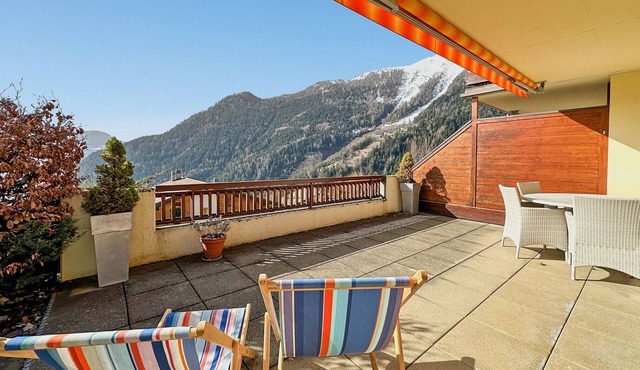 Cosy Stopover near slopes and therms-Swiss Alps