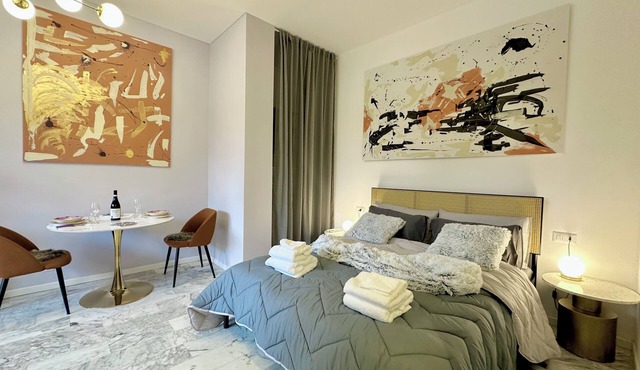Elegant and Private, close to the city center. Gran Dimora dei Sensi e Charme.