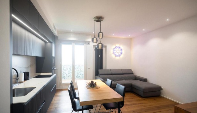 Elegant Designer Apartment in the Monumental Area