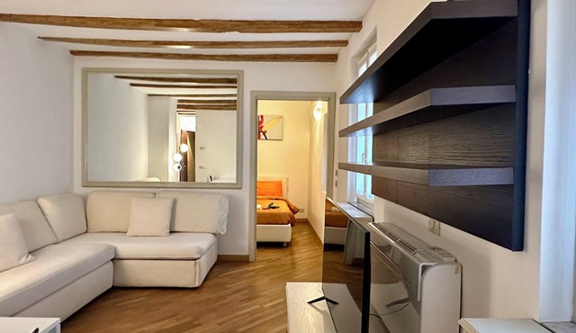 Elegant Sophisticated flat in the heart of Brera