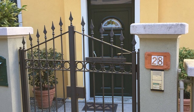 Emi s House