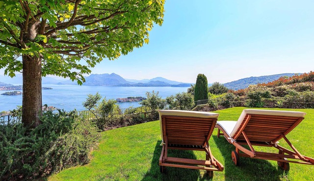 Exquisite villa with pool and breathtaking views over the lake! - Villa Nora in Stresa