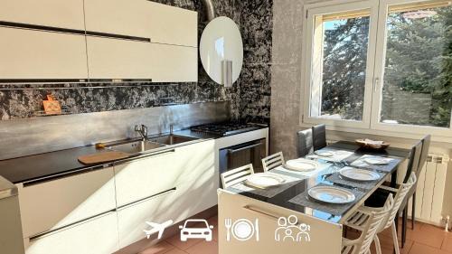 Family 3-Bedroom Apartment near MXP & Lake Maggiore - Parking