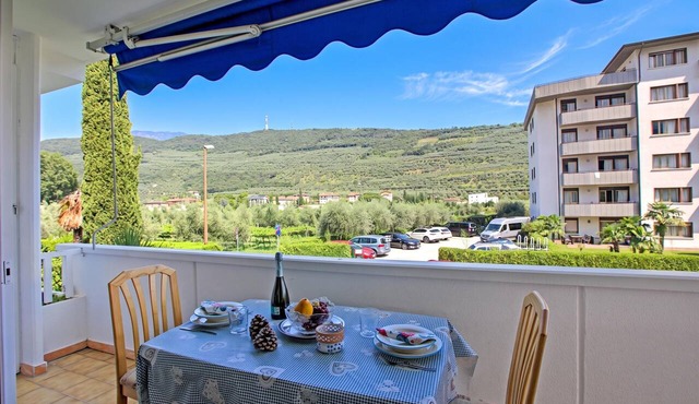 Garden & Surf By Rossana - Pool and Garden Apartment, Riva del Garda, Italy