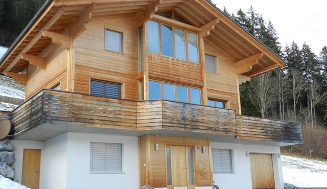 Gletscherblick, Chalet Appartement/Fewo, Dusche oder Bad, WC 10-Bettwohnung by Interhome