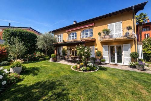 GOLDEN HILL Quiet Spacious Rooms, Garden, Shared Kitchen