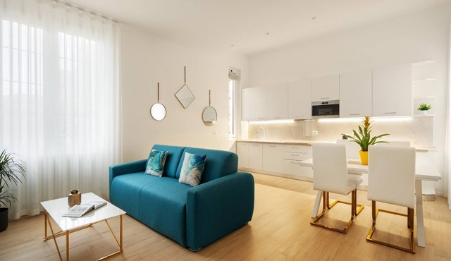 Golden Teal apartment